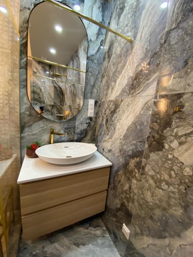 Luxury Exclusive 3 Bedroom Downtown Budapest