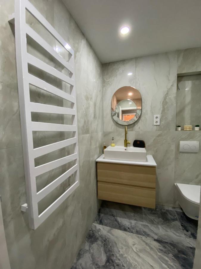 Luxury Exclusive 3 Bedroom Downtown